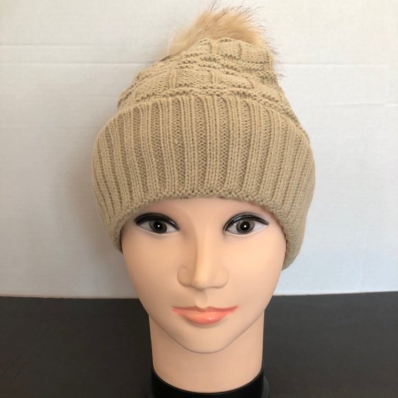 COPY - WOMENS WINTER BEANIE HAT/ 2 PIECES (WHITE/ BEIGE) - Picture 6 of 10